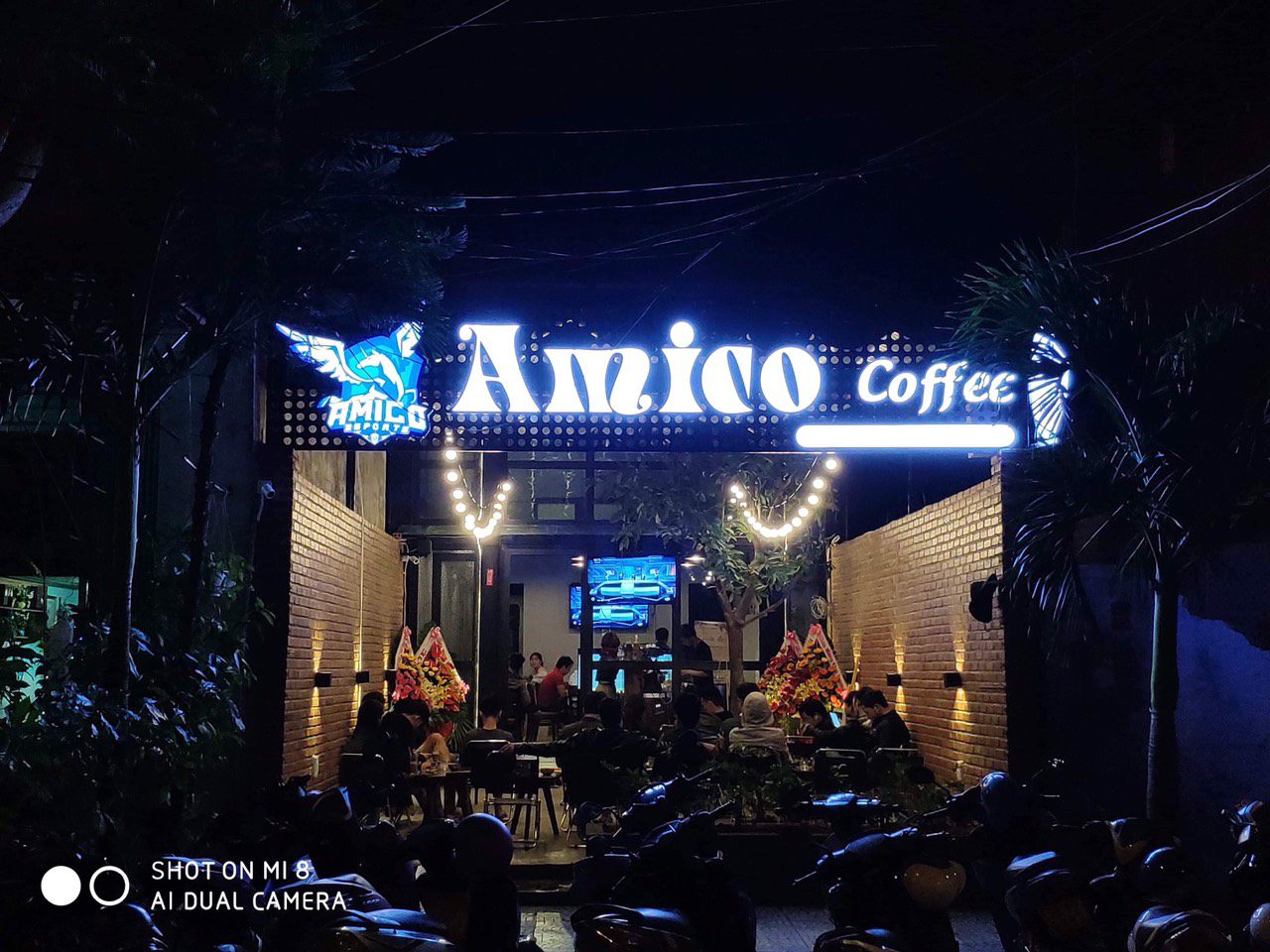 thiết kế thi công quán cf Amico