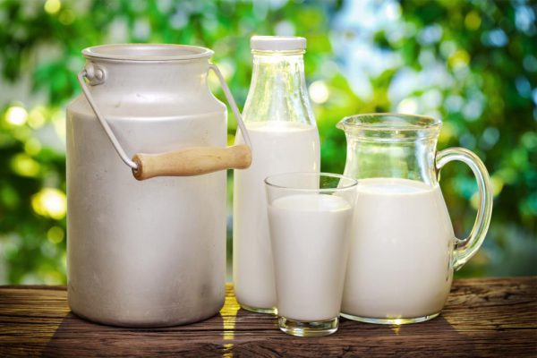 Mẹo nhỏ giúp bạn TẨY VẾT BẨN trên bề mặt nội thất cách làm mất mùi gỗ mới sơn nhanh