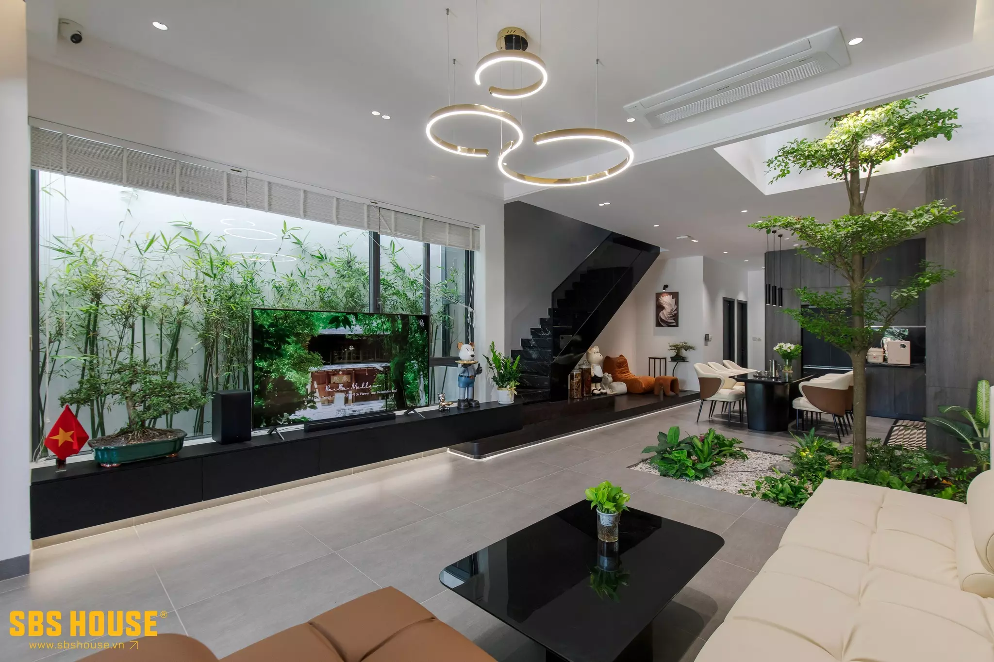 nội thất hiện đại và sáng thoáng của mẫu nhà đẹp tại Quảng Nam