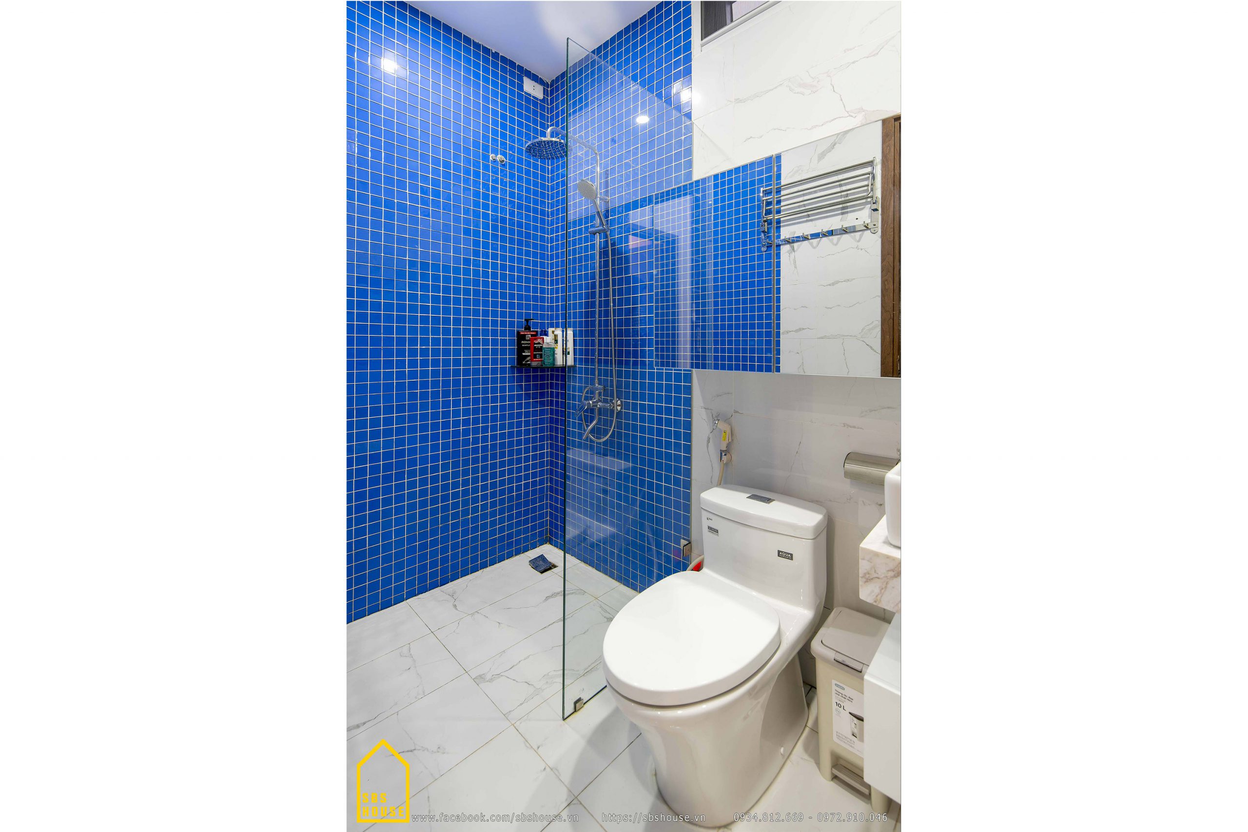 Mẫu nhà vệ sinh phòng tắm vách kính