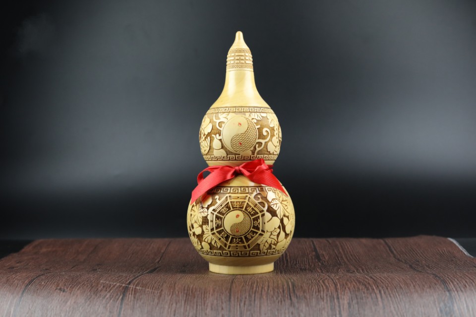 hồ lô gỗ đào để trong phòng ngủ