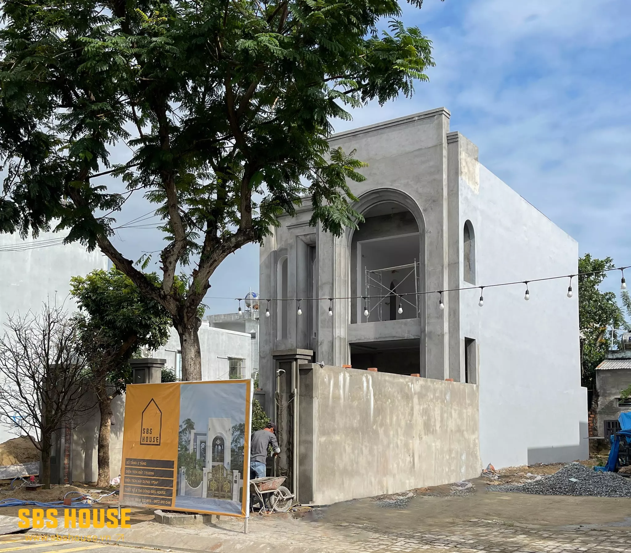 xây nhà 2 tầng 200m2 hết bao nhiêu tiền