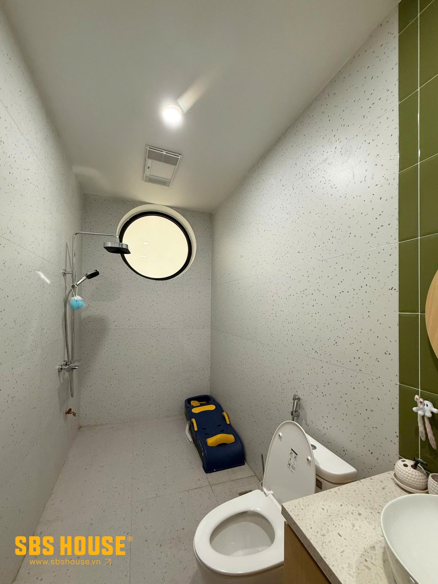 ảnh feedback wc khách hàng gửi về SBS HOUSE