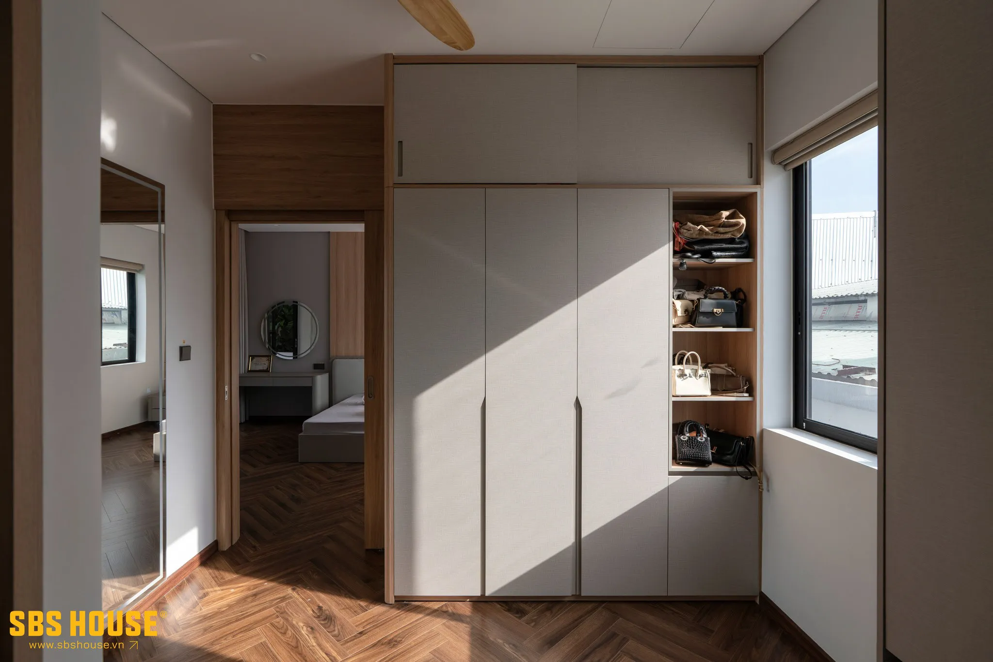 Hình ảnh thực tế phòng ngủ cho nữ tại T's House