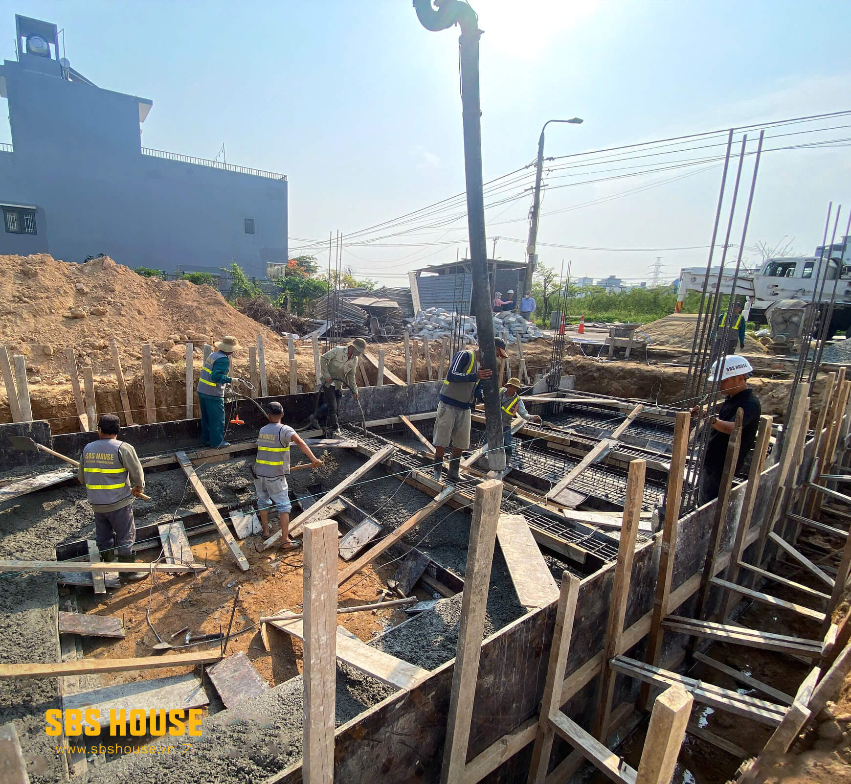 thi công móng nhà 5 tầng SBS HOUSE