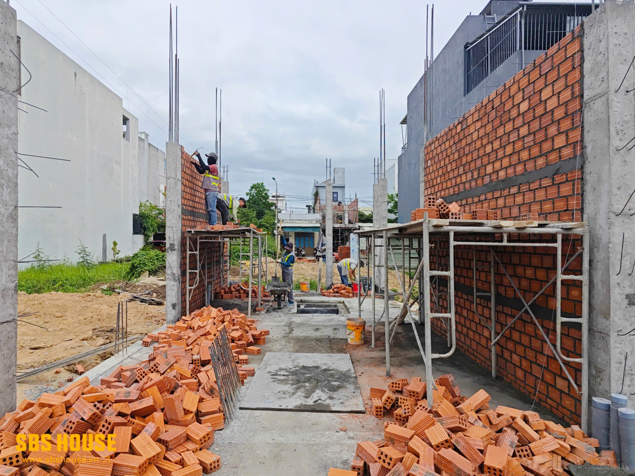 Xây nhà 100m2 cần bao nhiêu gạch 