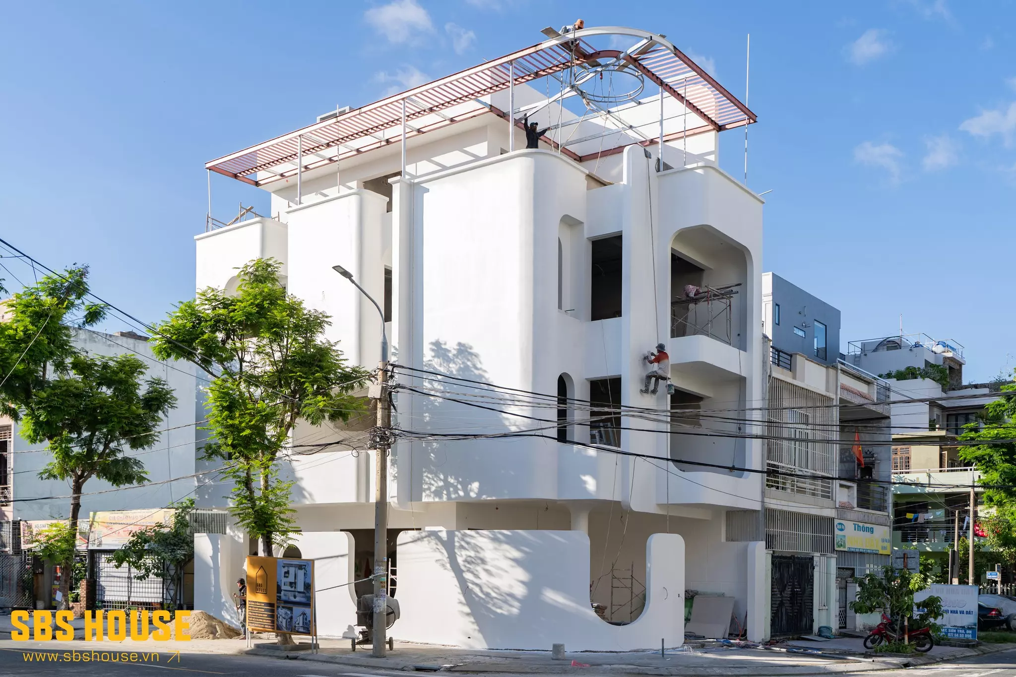 Các trường hợp thay đổi kiến trúc mặt ngoài của công trình, cần xin điều chỉnh giấy phép