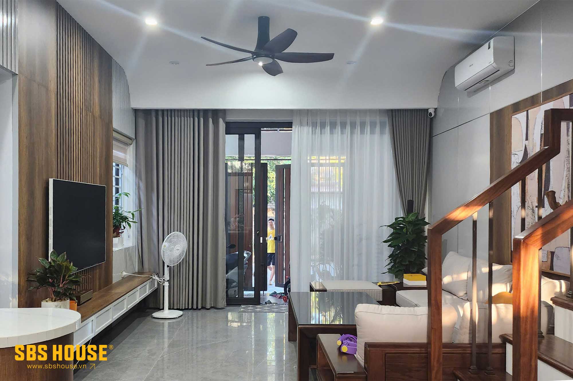 hình ảnh khách hàng feedback SBS HOUSE