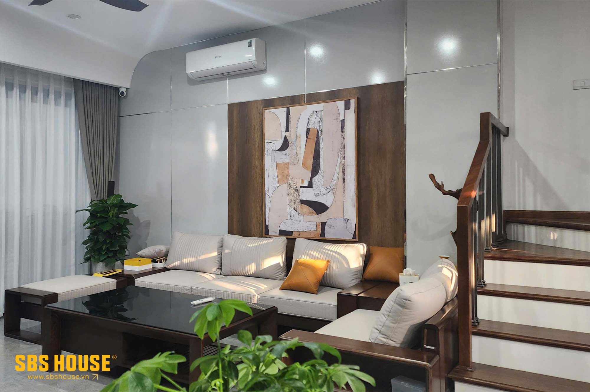 hình ảnh khách hàng feedback SBS HOUSE
