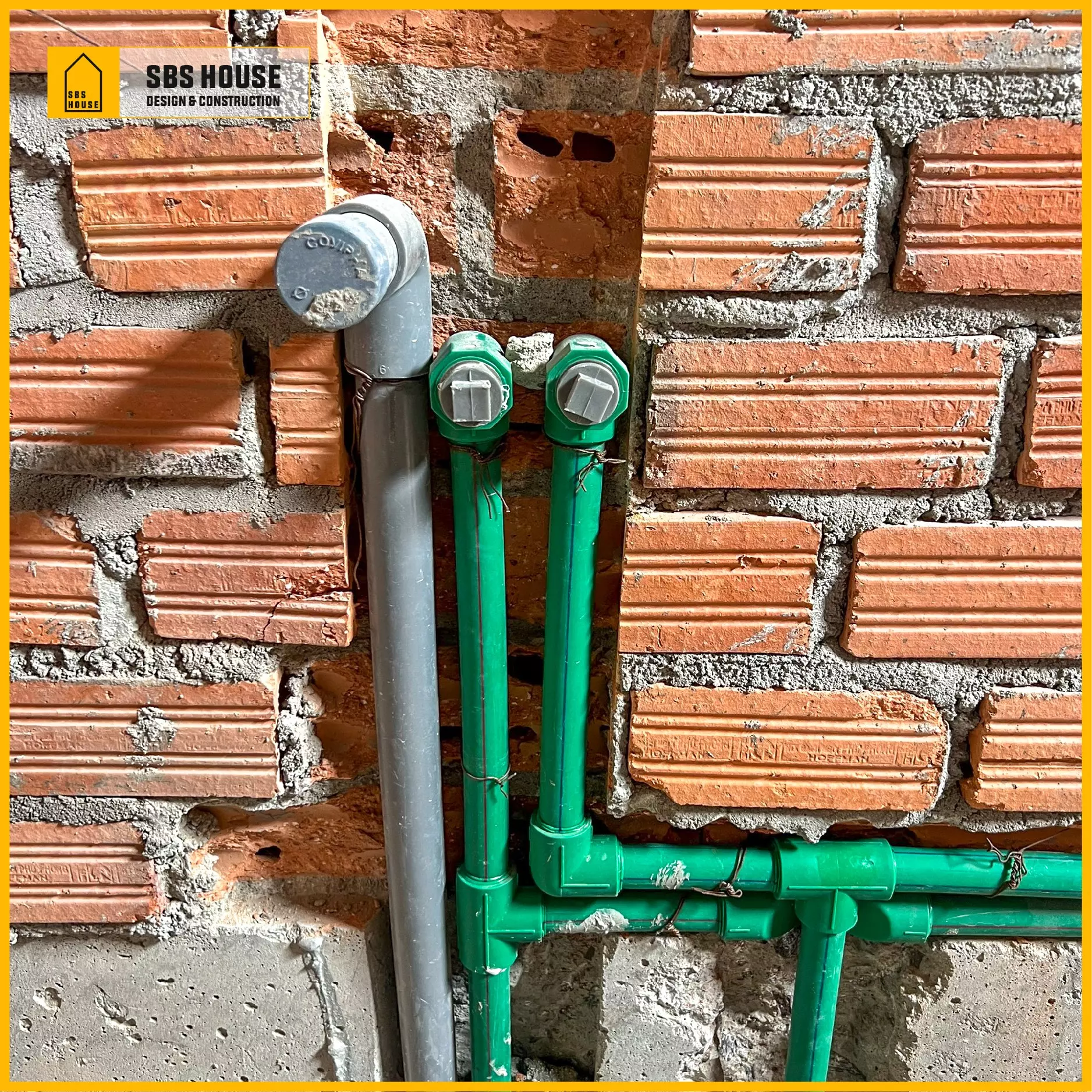 Hệ thống điện, nước âm được thiết kế đúng kỹ thuật và thi công đúng quy trình sẽ không ảnh hưởng đến kết cấu chịu lực của ngôi nhà