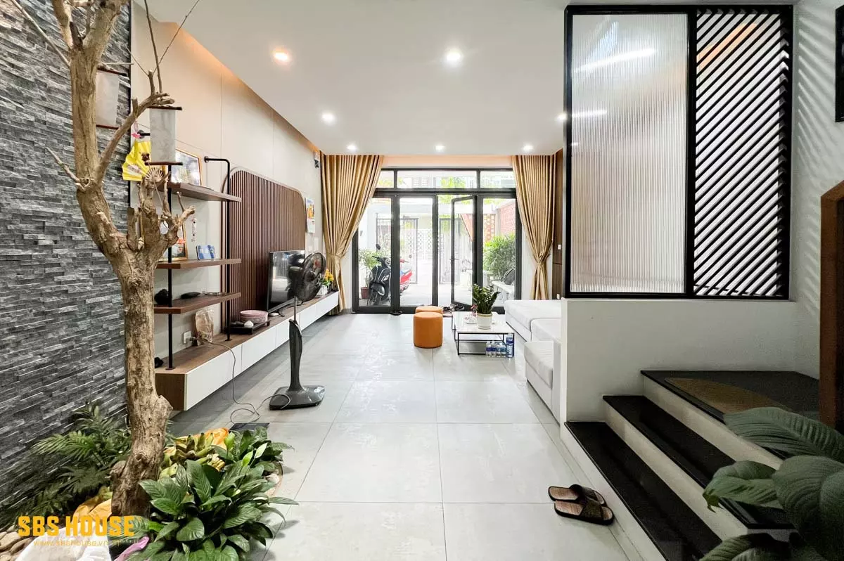 hình ảnh phòng khách công trình sau 4 năm sử dụng